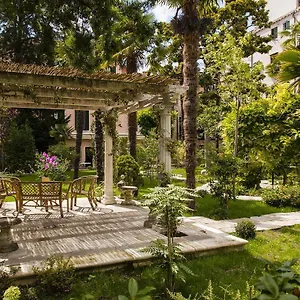 https://hotel-santantonin.hotelslidodijesolo.com