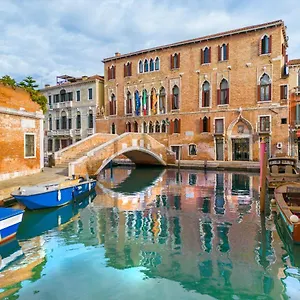 Palazzo Marcello Al Sole Venedik