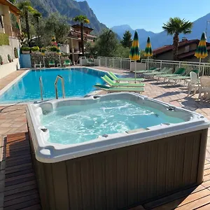 Clivia , Limone sul Garda Italië