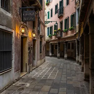 Ca' Del Nobile *** Venice